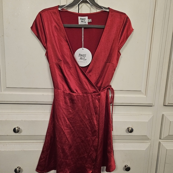 Princess Polly Dresses & Skirts - Princess Polly Red Mini Dress